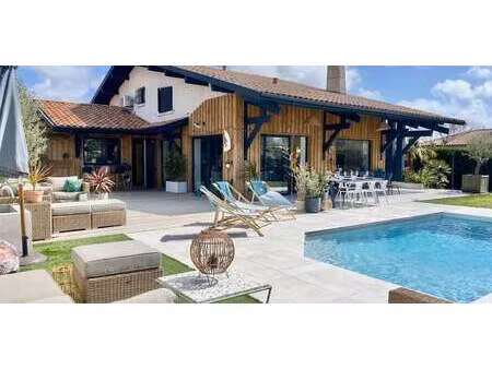 maison avec piscine et jardin la teste-de-buch (33)