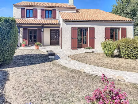 vente maison 5 pièces 171m2 salles-sur-mer (17220) - 479500 € - surface privée