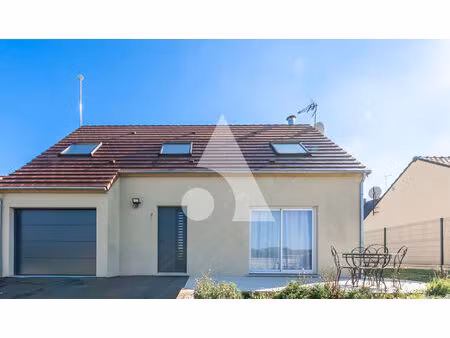 maison de 6 pièces (100 m²) 4 chambres en vente à meilleray