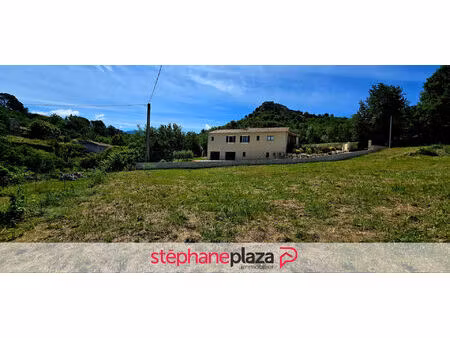 terrain entrechaux - 643 m²