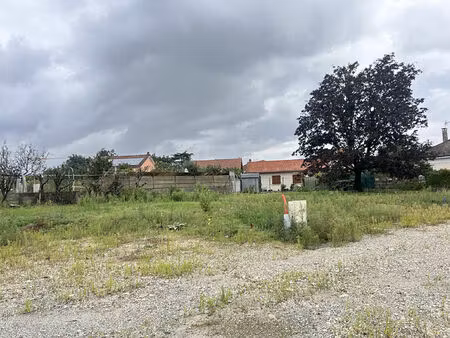 terrain viabilisé - decines charpieu 319 m2