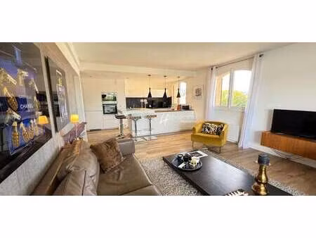 appartement avec piscine cogolin (83)