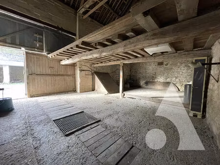 grange de plus de 160 m² fresnoy la riviere