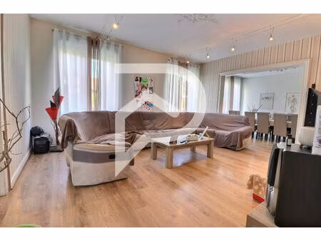 semi individuelle de plus de 200m2 avec garage