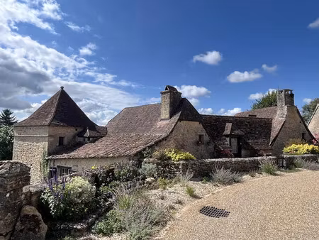 vente maison 7 pièces 140 m² à montignac (24290)  305 000 €