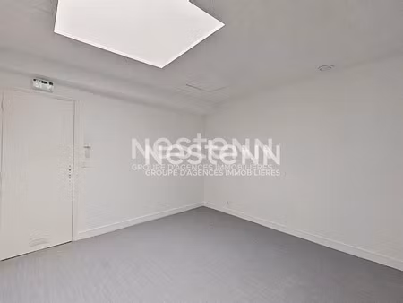 location locaux professionnels 2 pièces 28 m² à dreux (28100)  460 €