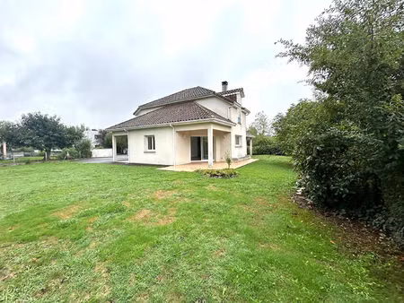 location maison 5 pièces 130 m² à lons (64140)