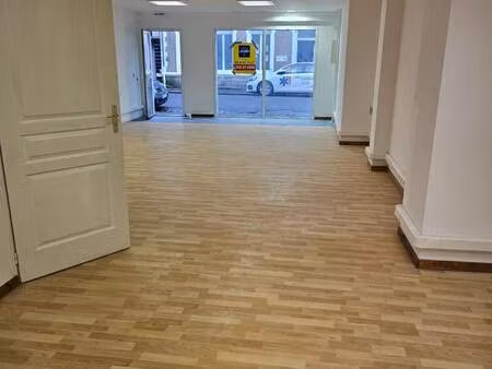 location commerce 3 pièces 103 m² à hesdin-la-forêt (62140)