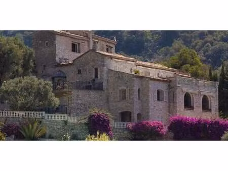 villa avec piscine et jardin eze (06)