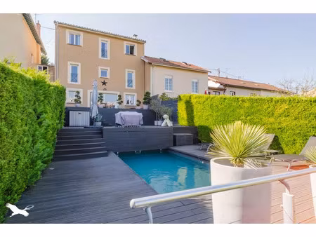 vente maison 5 pièces 121 m² oullins-pierre-bénite (69600)