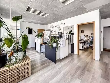 bien professionnel à louer à rixensart € 1.350 (lf8rk) - amelot properties | zimmo