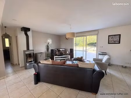 pavillon 4 pièces 140 m²