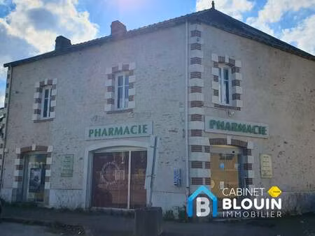 vente bureaux et commerces à notre-dame-des-landes (44130) : à vendre / 208m² notre-dame-d