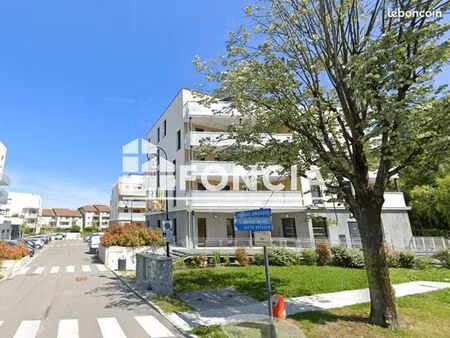 parking 15 m² fontanil cornillon