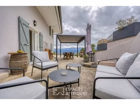 propriété d'exception avec vue majestueuse et charme unique