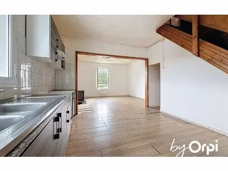 appartement saint-éloy-les-mines 82.97 m² t-4 à vendre  25 000 €