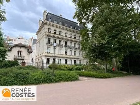 appartement en viager 5 pièces 231 m²