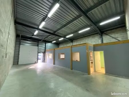 bureaux  entrepôt 111 m² charly