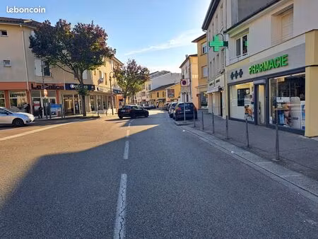 droit au bail plein centre mions