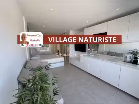 superbe appartement en rez de jardin helio ab avec garage attenant tres proche de la plage