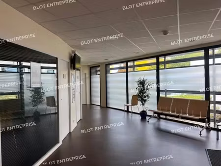 à vendre - bureaux - brech - 275 m²