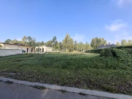 terrain de 1 172 m² à saint-pouange