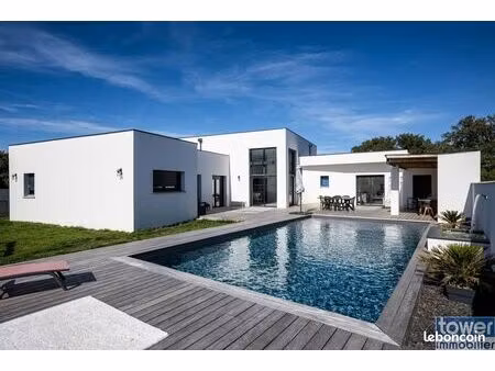 maison 6 pièces 200 m²