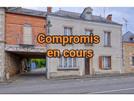 vente maison 8 pièces 170 m² à argentré-du-plessis (35370)  157 875 €