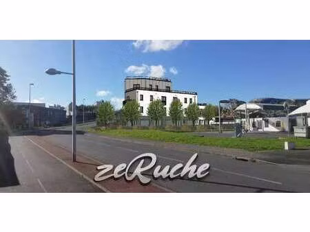 location bureaux et commerces à mondeville (14120) : à louer / 58m² mondeville