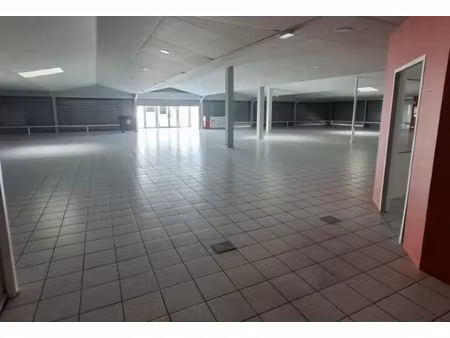 à louer – local d’activités de 600 m² à fagnières – marne (51)