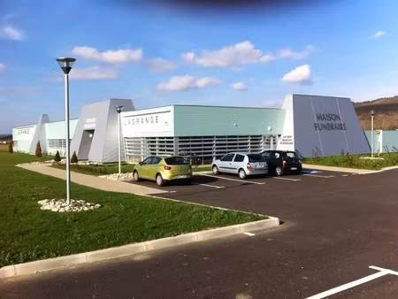 à vendre – local d’activités de 700 m² à la bastide-de-bousignac – ariège (09)