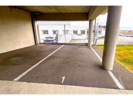 vente parking / box  12.00m²  bègles