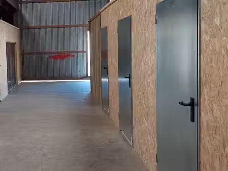 box grand volume accès 24h/24 vidéo surveillance