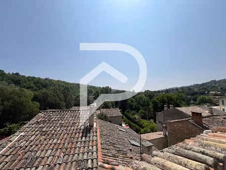 maison de village de 135.09 m2 avec terrasse et garage au coeur du village avec vue