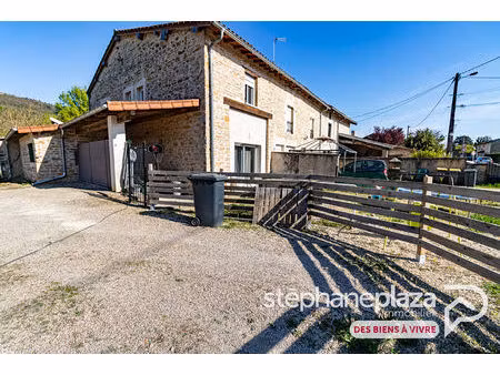 maison de village divisée en 2 appartements  ceyzeriat 9 pièces 225 m²