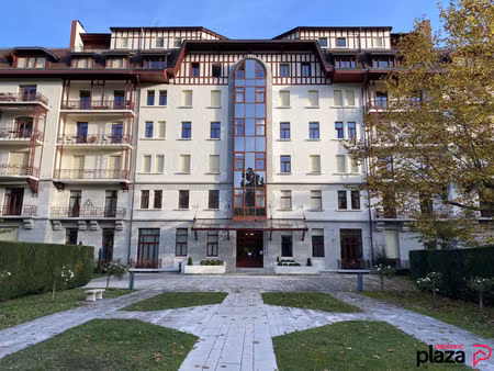divonne-les-bains - appartement de 200 m² - 6 pièces + studio 36 m²
