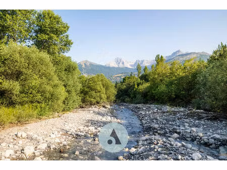 ancien camping avec grande bâtisse et piscine à manteyer (05400) !