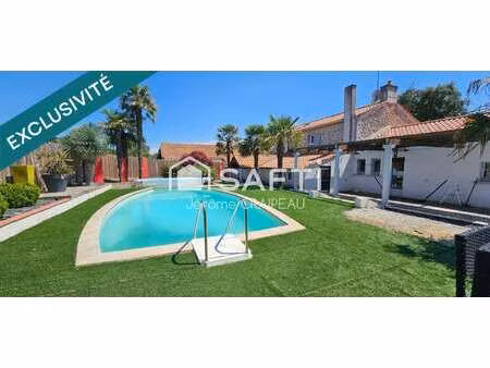 vente maison piscine à saint-avaugourd-des-landes (85540) : à vendre piscine / 225m² saint