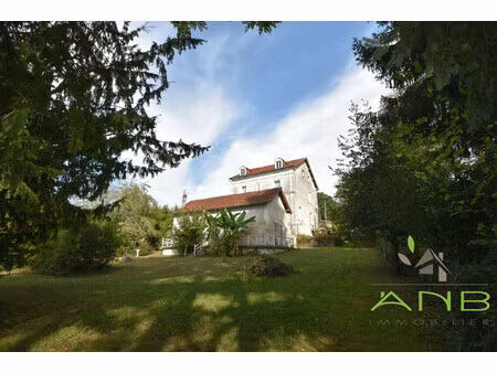 charmante résidence historique avec potentiel de maison d'hô