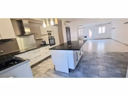 vente maison 4 pièces 111 m² à port-de-bouc (13110)  249 000 €