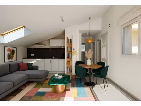 44210 pornic - idéalement situé - 3 pieces - 58m2 - terrasse - lumineux - dernier etage -v