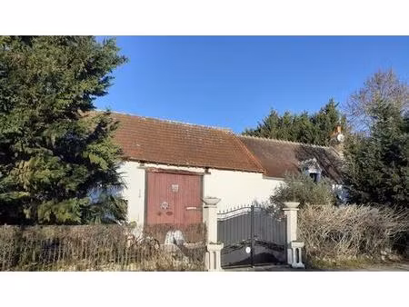 charmante maison en pierre avec grand terrain constructible à rezay 99 m2