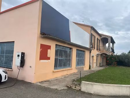 vente locaux professionnels 12 pièces 423 m² à sainte-tulle (04220)  598 000 €