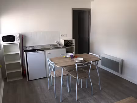 location meublée appartement 1 pièce 19.91 m² à evreux (27000)  385 €