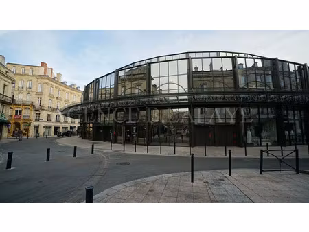location locaux professionnels 99.2 m² à bordeaux (33000)  54 000 €