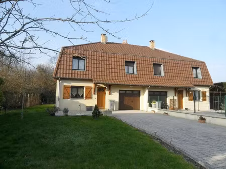 location maison 6 pièces 137 m² à la chapelle-saint-luc (10600)  929 €