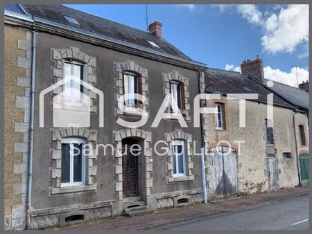 maison de ville à rénover avec de beau volume