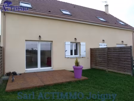 pavillon mitoyen type f4 avec jardin