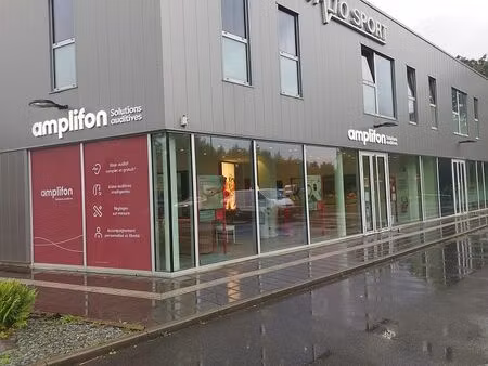 location commerce st gregoire 148 m²