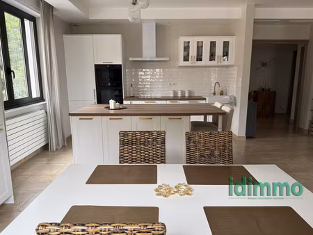 château à rafraichir à saint-priest